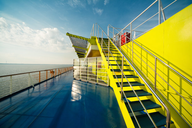 船甲板的视图图片下载