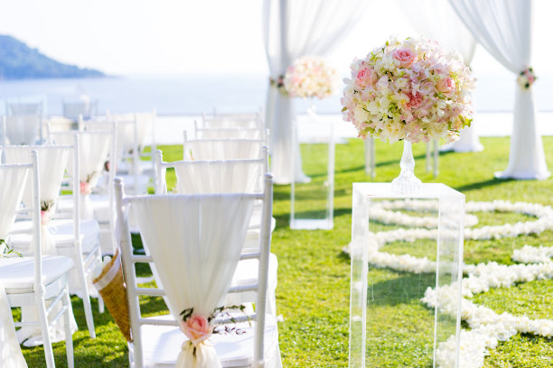 在海滩举行婚礼图片下载