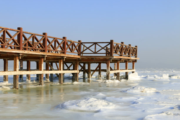 雪中的码头图片下载
