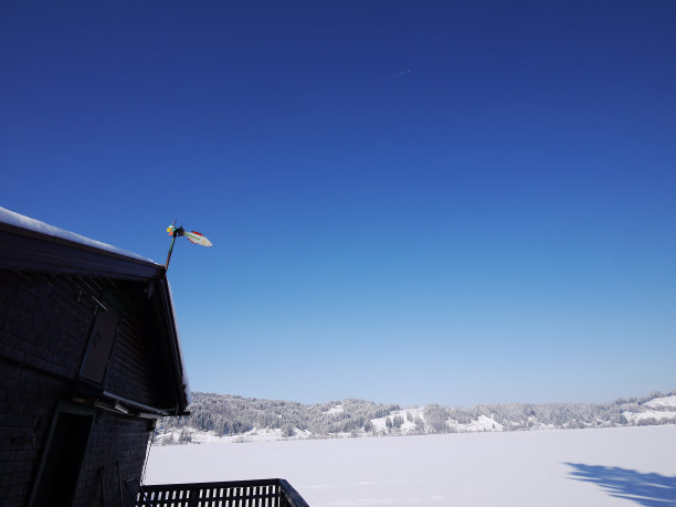 美丽的雪景图片下载