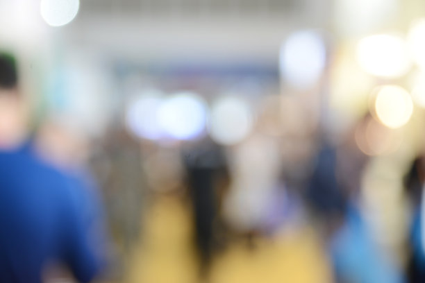 贸易展览中公众展览的背景散焦。用于业务的抽象背景。图片下载
