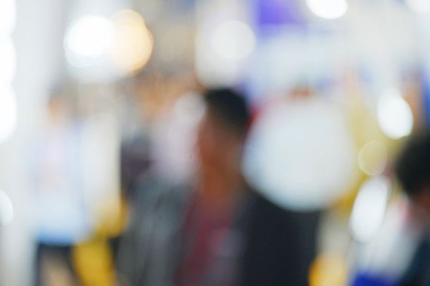 贸易展览中公众展览的背景散焦。用于业务的抽象背景。图片下载