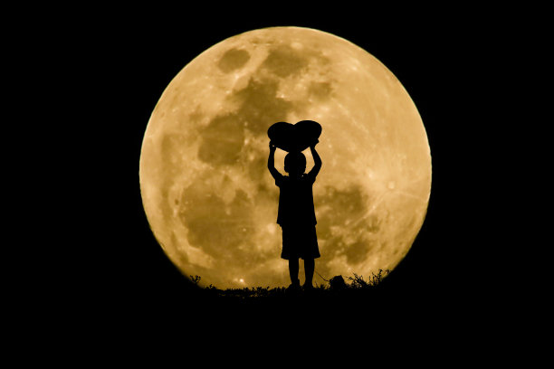 轮廓一个男孩图片下载