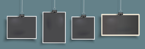 一套现实的向量悬挂相框与纸夹在蓝色的背景。图片下载