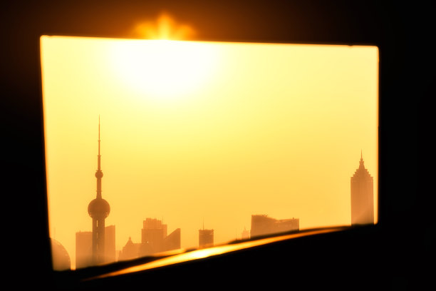 日出时分的上海空中俯瞰景色素材图片