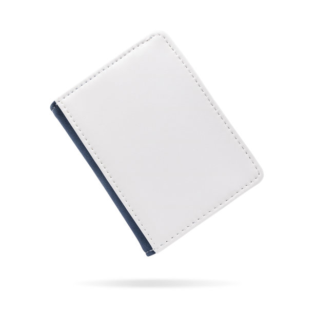 空白皮包或卡片持有人，以保持姓名联系的孤立背景与剪辑路径。小钱包覆盖你的设计。图片下载