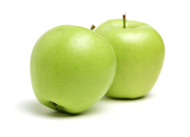 在白色背景上孤立的青苹果果实素材图片
