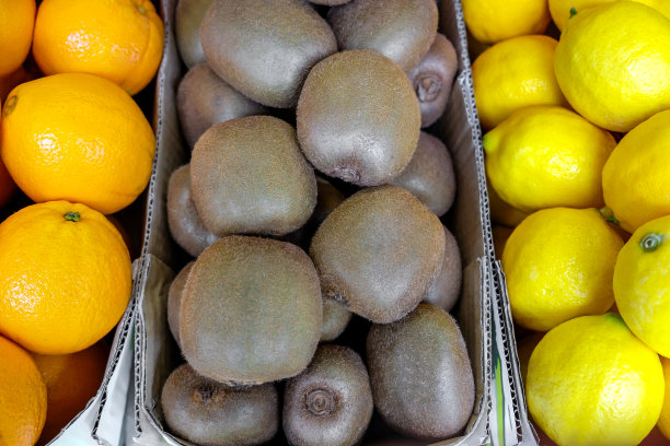 农贸市场上维生素C含量高的变异水果图片下载