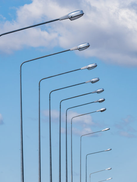 公路桥面灯杆布置图片下载