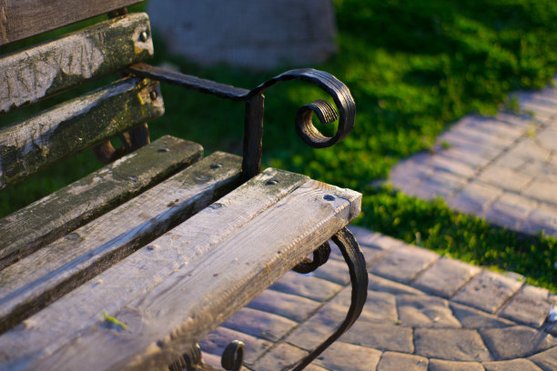 近距离公园长椅图片下载