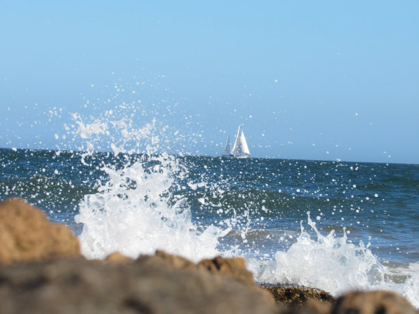 浪后之舟图片下载
