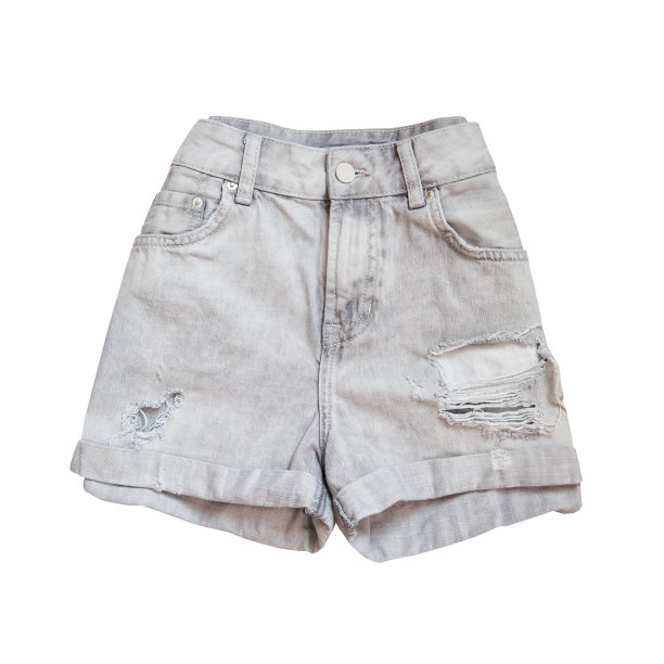 灰色的牛仔短裤。时尚的概念。孤立。白色背景图片下载