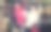 女人选择漂亮的衣服图片下载