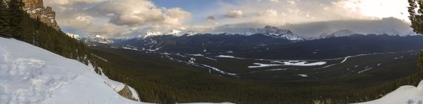 弓河谷全景景观班夫国家公园加拿大落基山脉图片下载