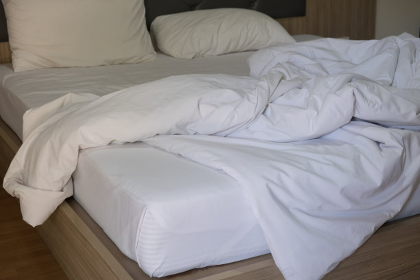 起床后的卧室图片下载