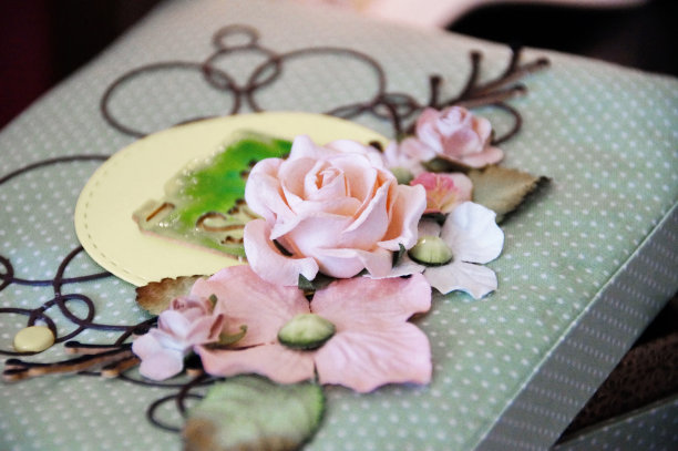 手工制作的剪贴式盒子的照片图片下载