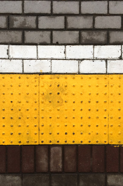 五彩缤纷的路面。路面瓷砖作为抽象的背景。图片下载