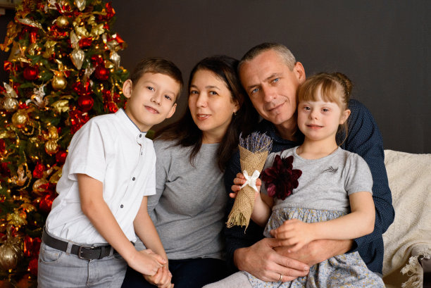 与快乐家族图片下载