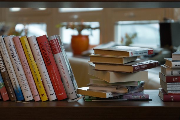 书籍装饰图片下载