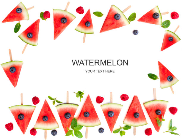西瓜片冰棒框架孤立在白色背景。夏天的背景。平躺，俯视图图片下载