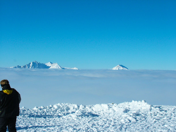 上面的云图片下载