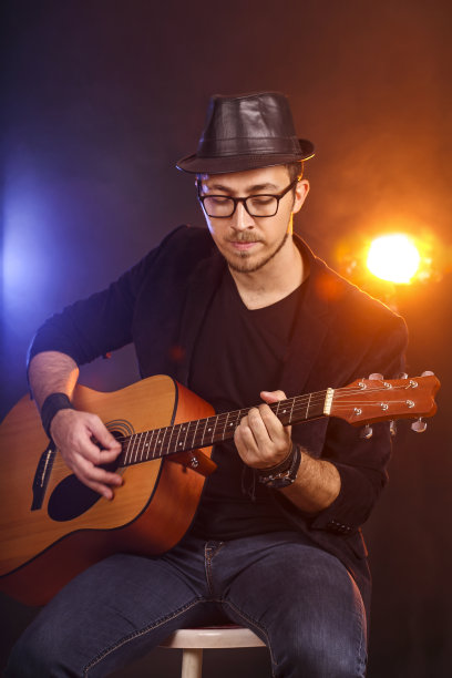 吉他手图片下载