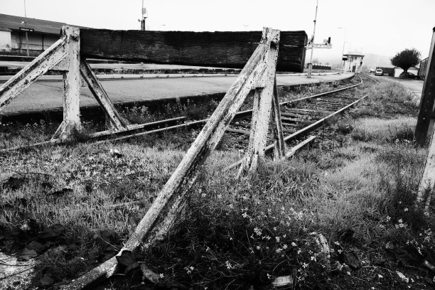 法国佩里格火车站的铁路图片下载