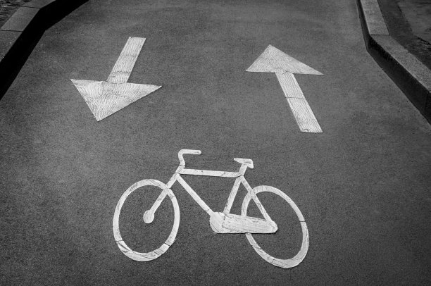 自行车专用车道图片下载