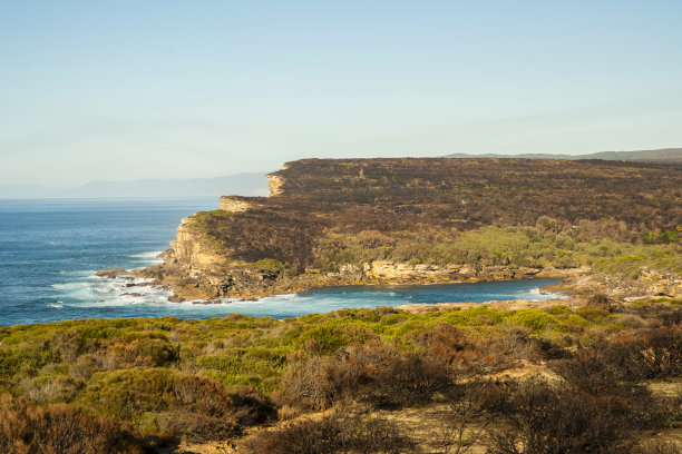 Wattamolla和Curracurrang之间的皇家国家公园海岸图片下载