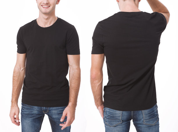 t恤设计与人的概念——年轻人近距离穿着黑色的空白t恤，衬衫前后隔离。干净的衬衫模型设计集。图片下载