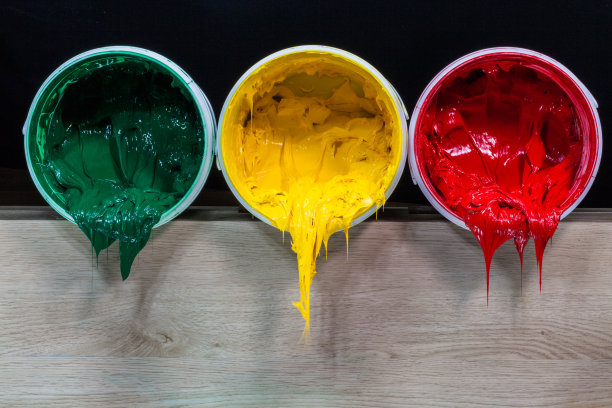 绿色、黄色和红色的塑料溶胶油墨图片下载