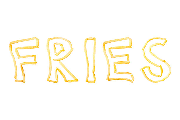 “炸薯条”这个词是由在白色背景上孤立地炸出的炸薯条组成的图片下载