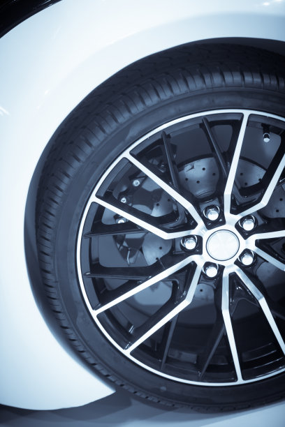 汽车轮辋与制动盘图片下载