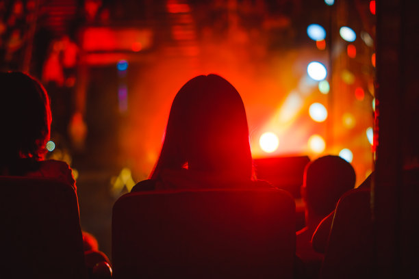 音乐会上的观众图片下载