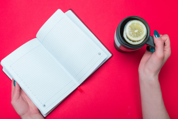 热茶杯图片下载