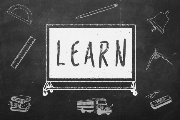 题词:学习写在黑色黑板上。教育的概念。图片下载