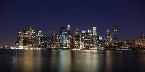 纽约曼哈顿市区天际线现代办公大楼金融区摩天大楼图片下载