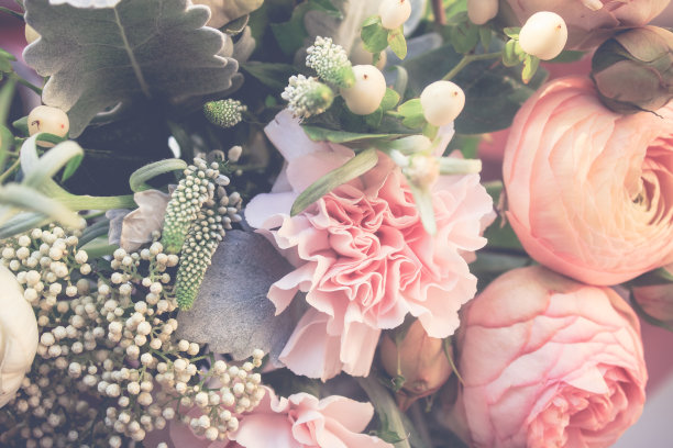 一束精致的复古花束图片下载