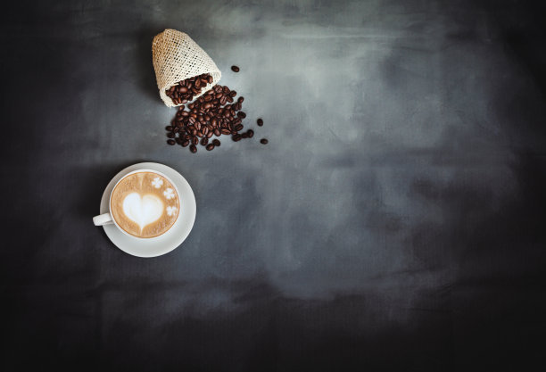 以咖啡豆为背景的热门晚装艺术图片下载