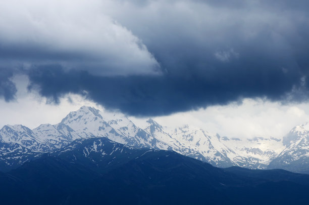 云中之山图片下载