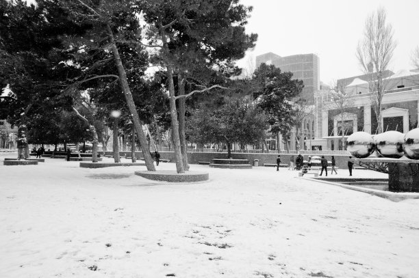 巴库是冬天的天气图片下载