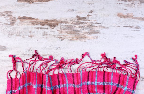 彩色披肩与文本复制空间图片下载