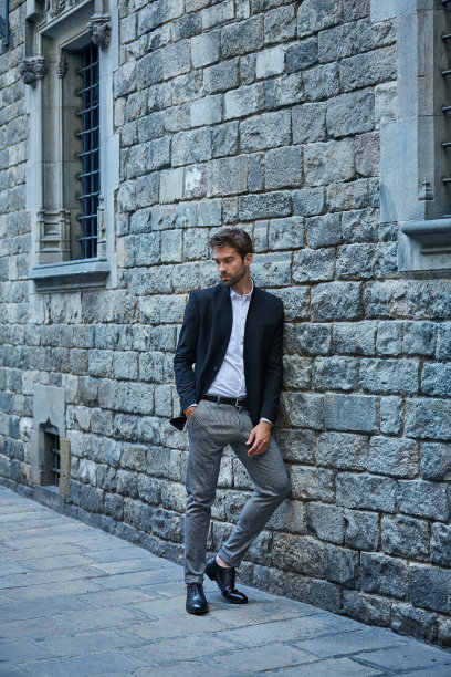 成功是我们如何应对逆境图片下载