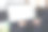 商业妇女使用和打字在笔记本电脑上的空白白色屏幕的模型图像图片下载