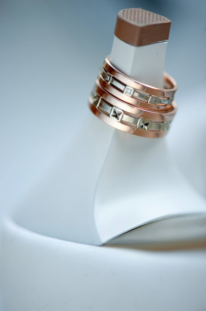 特写结婚戒指图片下载