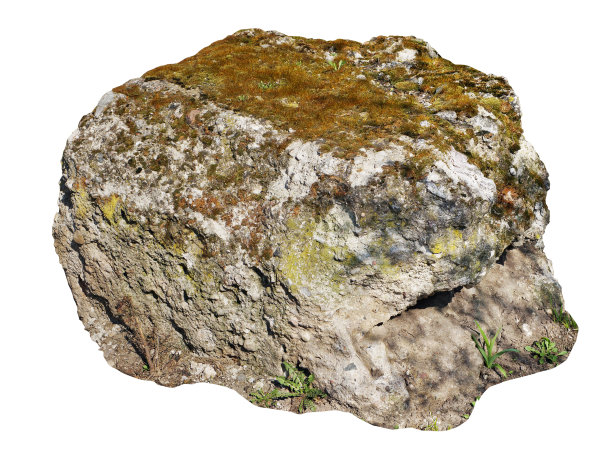 那块破旧的混凝土块已经在地上躺了50年了。苔藓和地衣生长在水泥表面。图片下载