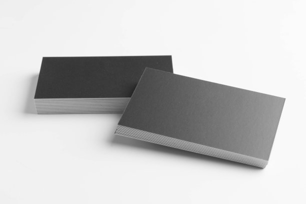 桌上的名片是白色背景图片下载