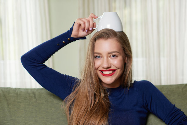 有趣的咖啡杯图片下载