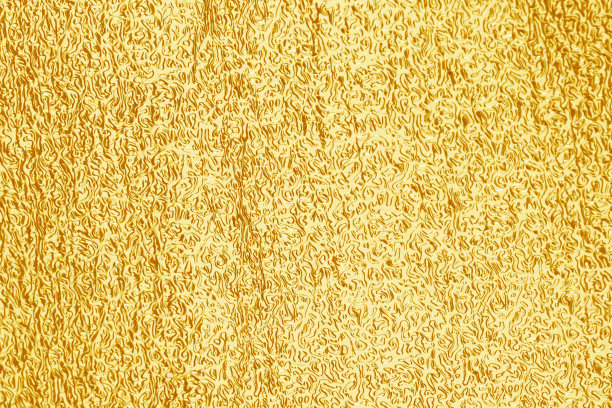 闪亮的黄叶金图片下载