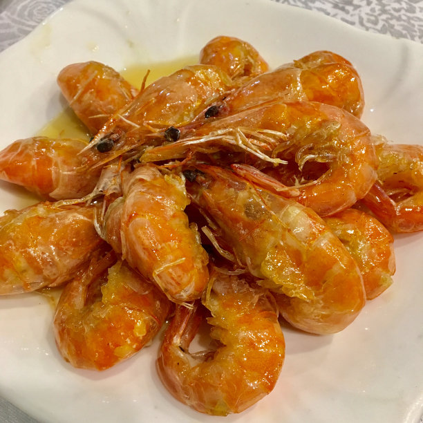 正宗的中国菜。炸大虾素材图片
